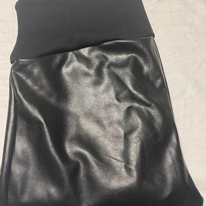 Spanx Faux Leather leggings